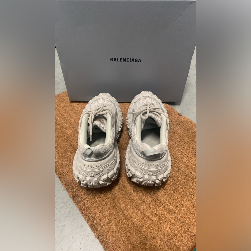Balenciaga Defenders - Picture 7 of 12